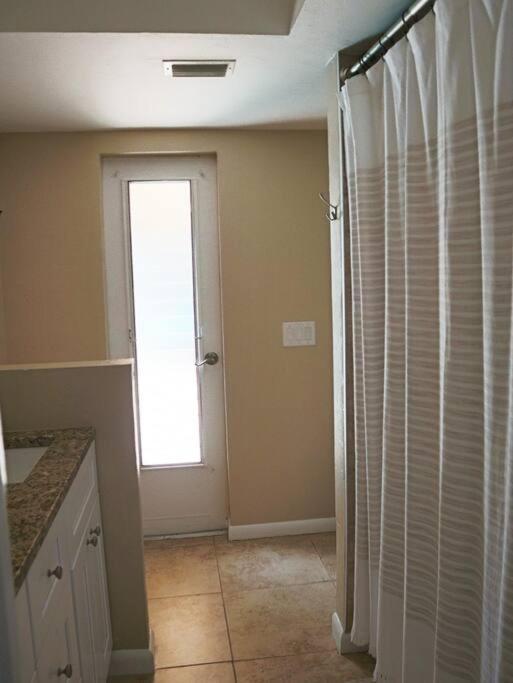 Cozy Retreat, Heated Pool, Water Canal, Bikes,3 Bedroom Cape Coral Kültér fotó