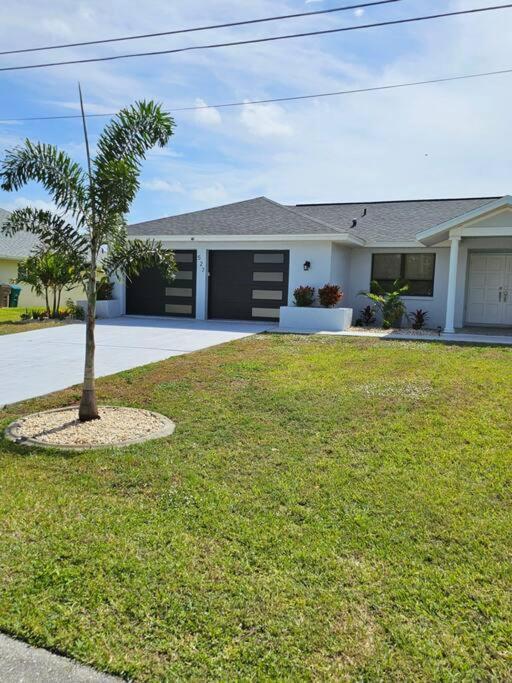 Cozy Retreat, Heated Pool, Water Canal, Bikes,3 Bedroom Cape Coral Kültér fotó