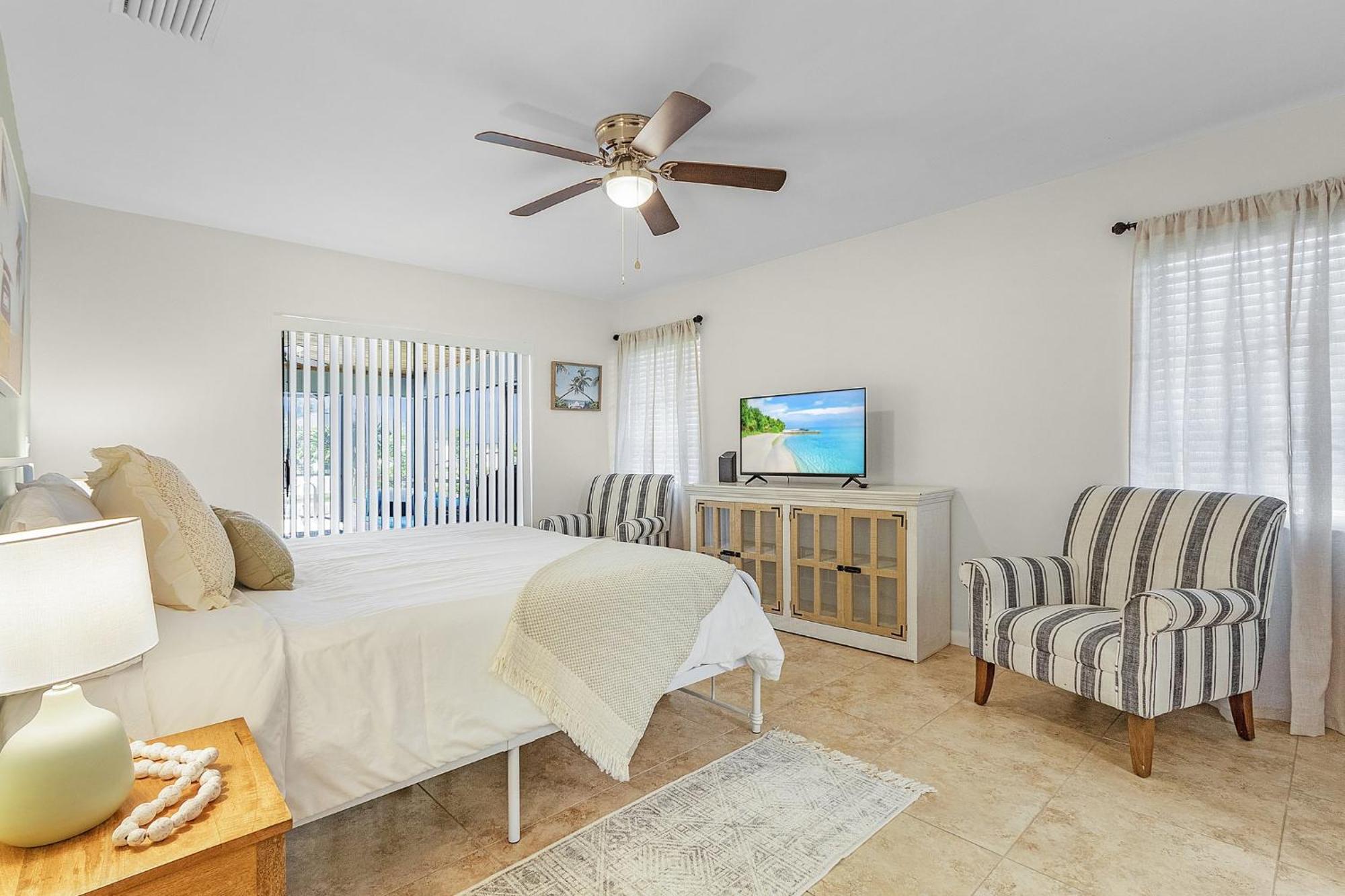Cozy Retreat, Heated Pool, Water Canal, Bikes,3 Bedroom Cape Coral Kültér fotó