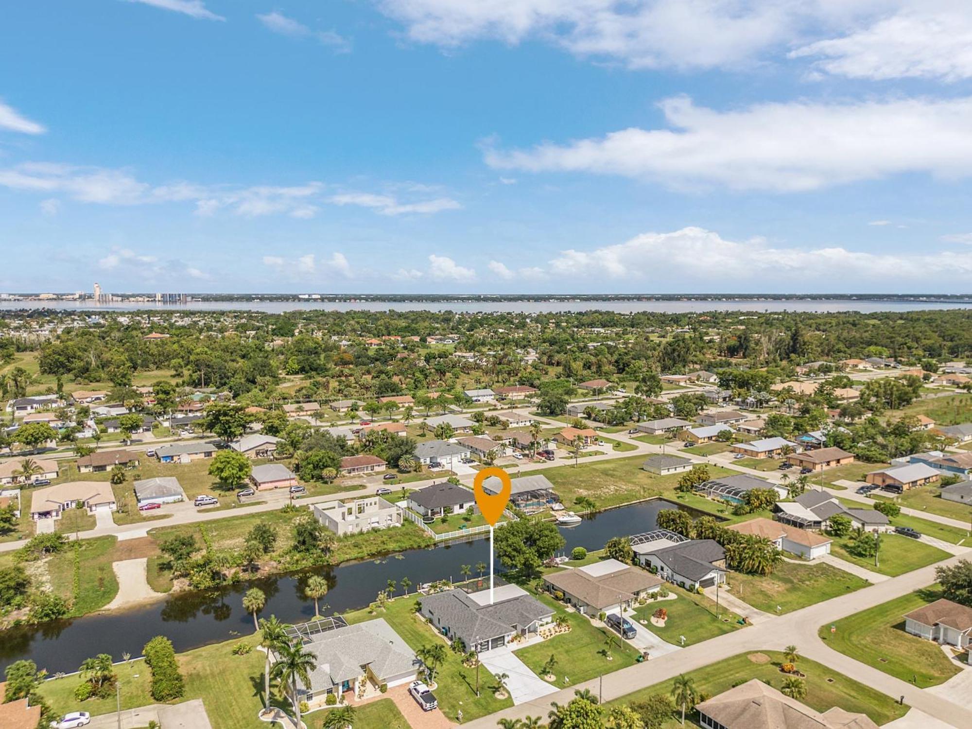 Cozy Retreat, Heated Pool, Water Canal, Bikes,3 Bedroom Cape Coral Kültér fotó