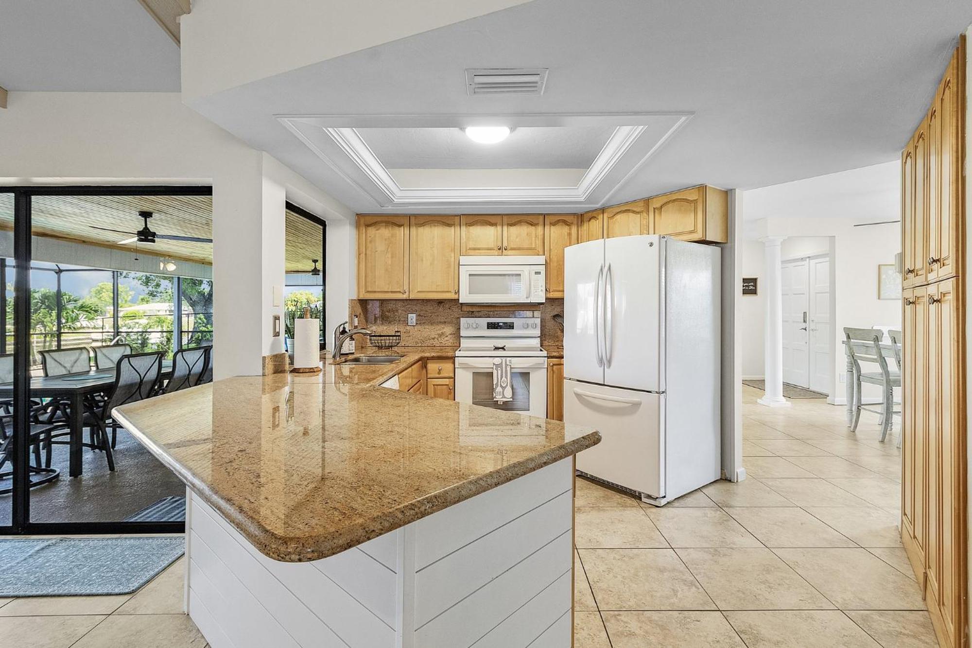 Cozy Retreat, Heated Pool, Water Canal, Bikes,3 Bedroom Cape Coral Kültér fotó