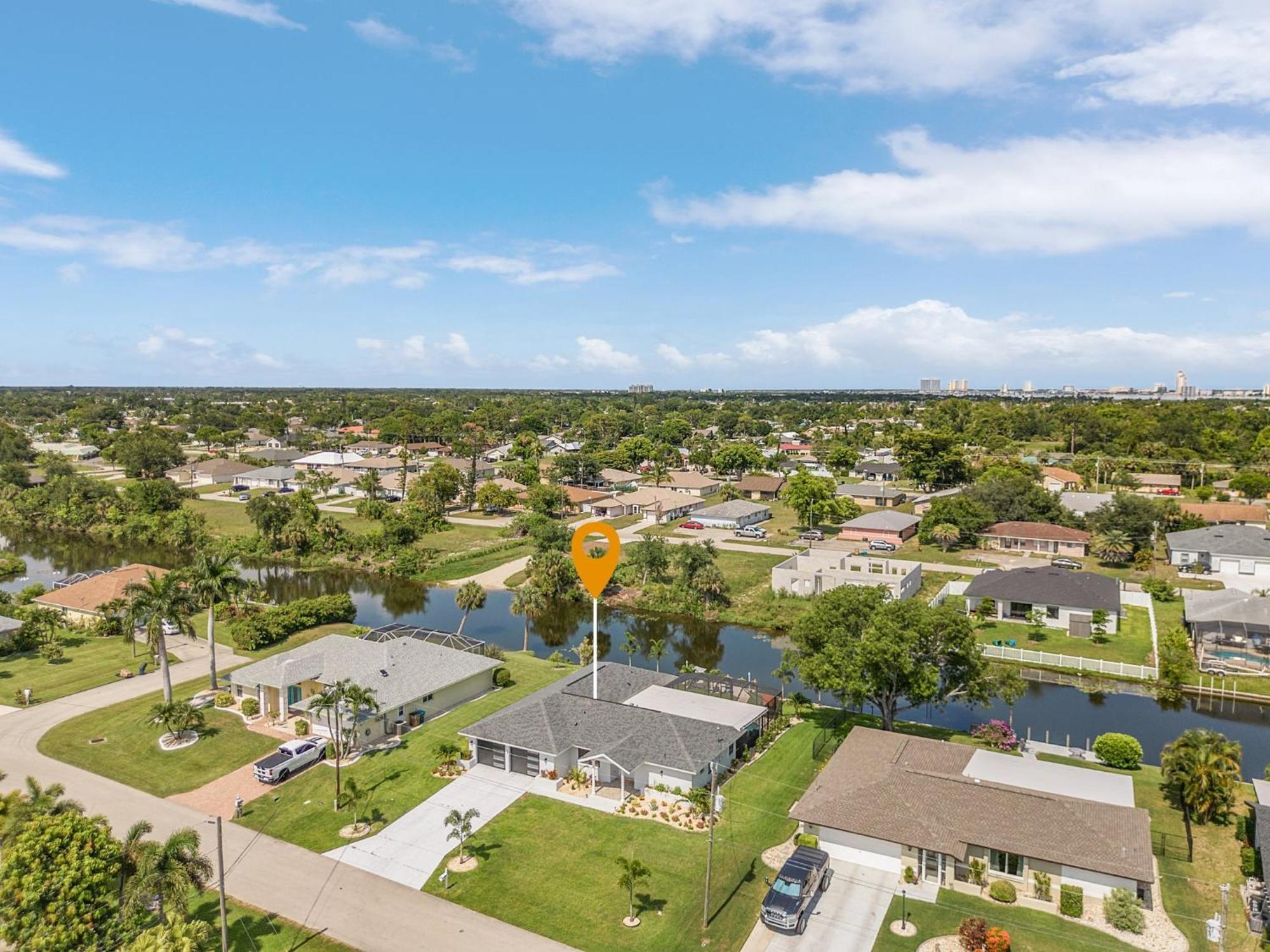 Cozy Retreat, Heated Pool, Water Canal, Bikes,3 Bedroom Cape Coral Kültér fotó