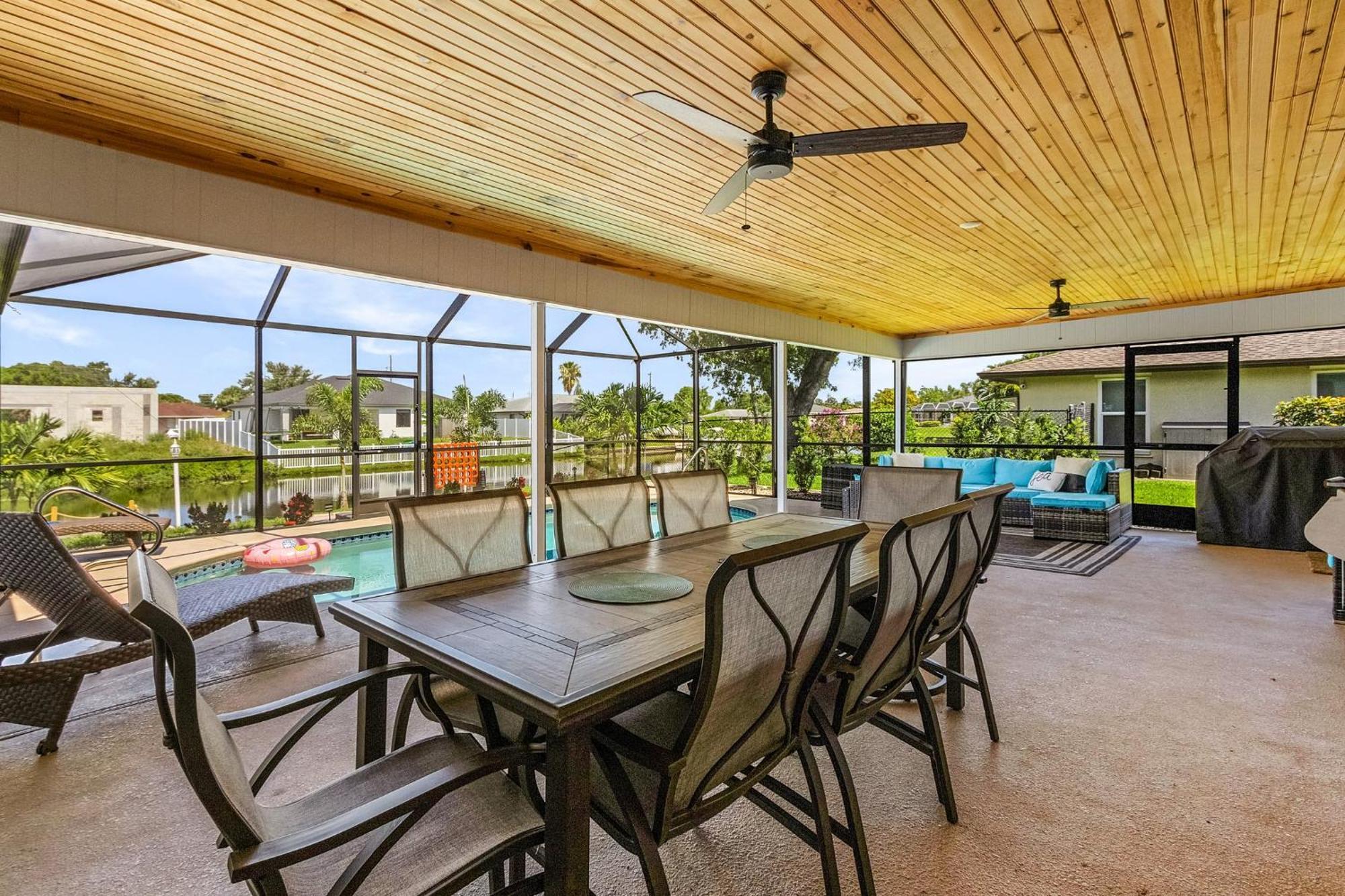 Cozy Retreat, Heated Pool, Water Canal, Bikes,3 Bedroom Cape Coral Kültér fotó